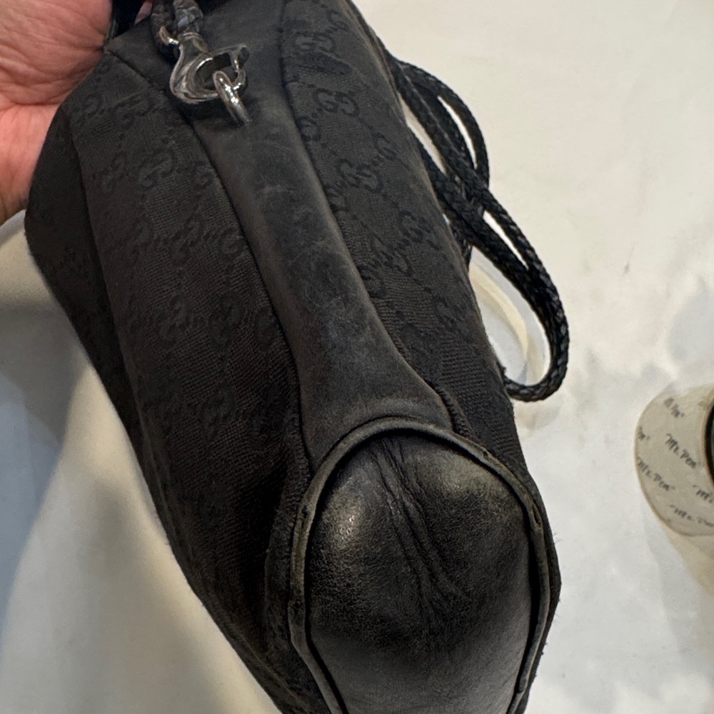 Authentic Gucci Black Embossed Shoulder Bag - Picture 5 of 13
